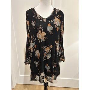 Black Tape Pleated Floral Print Mini Dress  XS Flirty Feminine Flowy Size XS‎